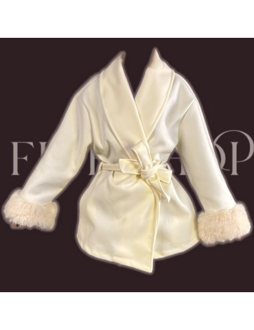 Manteau court fourrure aux poignet